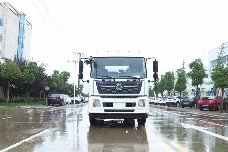 東風(fēng)天龍后八輪20噸噴霧車，國六綠化噴灑車